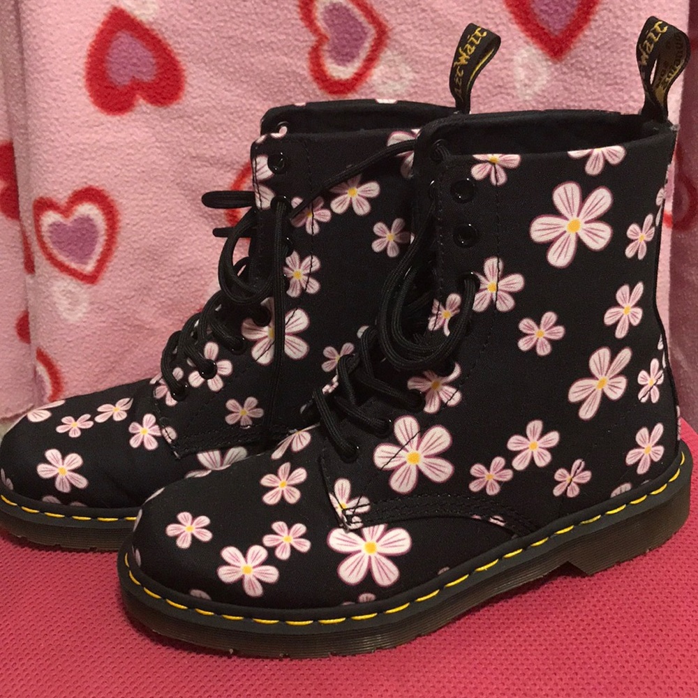 Flowery Dr. martens